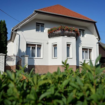 Апартаменты Hajduhegy Vendeghaz Эгер Экстерьер фото